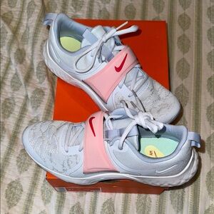 Brand New- Nike Pink and Gray Sneakers